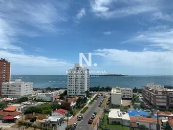 https://web5.gallito.com.uy/se-vende-apartamento-de-3-dormitorios-mas-dependencia-comp-inmuebles-25035940