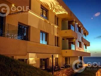 https://web5.gallito.com.uy/vendo-apartamento-de-3-dormitorios-3-garajes-parrillero-e-inmuebles-24867710