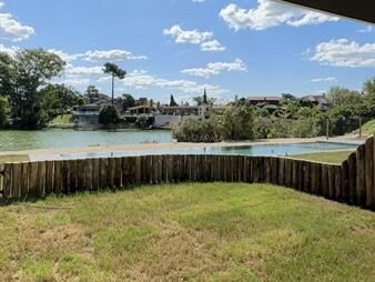 https://www.gallito.com.uy/apartamentos-de-2-dormitorios-duplex-con-jardin-y-vista-al-inmuebles-26150698