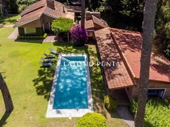 https://web5.gallito.com.uy/casa-en-rincã³n-del-indio-6-dormitorios-mãs-dependencia-inmuebles-22850520