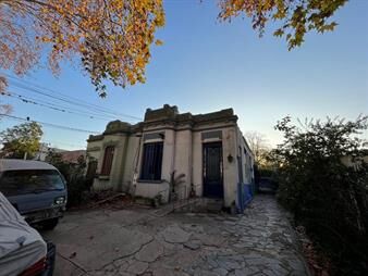 https://web5.gallito.com.uy/gran-casa-de-10-ambientes-4-baños-gran-frente-y-fondo-es-inmuebles-23932959