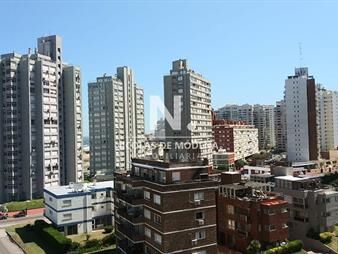 https://web5.gallito.com.uy/apartamento-2-dormitorios-a-pasos-de-la-playa-en-venta-punt-inmuebles-25041728