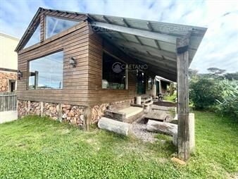 https://web5.gallito.com.uy/venta-cabaã±a-frente-al-mar-en-montoya-4-dormitorios-4-ba-inmuebles-25952245