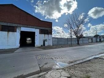 https://web5.gallito.com.uy/venta-1200m2-en-terreno-de-4339m2-en-bella-vista-inmuebles-25382019