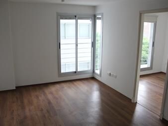 https://web5.gallito.com.uy/venta-apartamento-1-dormitorio-con-renta-tres-cruces-warhol-inmuebles-26448608