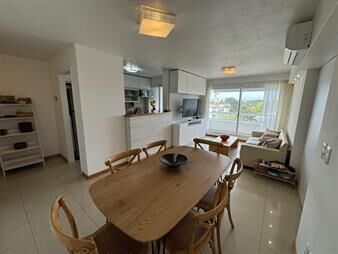 https://www.gallito.com.uy/apartamento-de-2-dormitorios-en-roosevelt-con-cochera-inmuebles-26452822