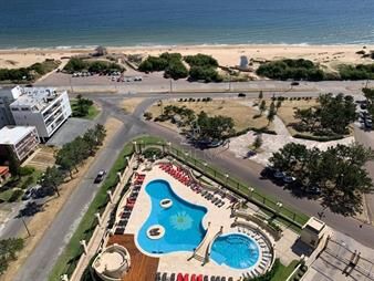 https://www.gallito.com.uy/precioso-edificio-en-mansa-con-todos-los-servicios-disponi-inmuebles-25736014