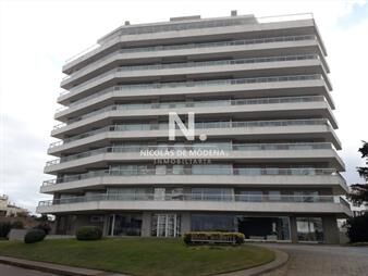 https://web5.gallito.com.uy/apartamento-a-metros-de-playa-brava-inmuebles-24631070