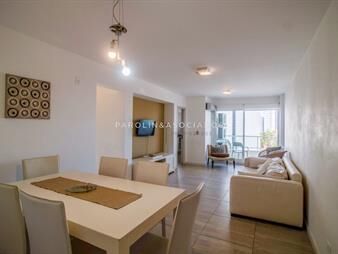 https://web5.gallito.com.uy/apartamento-de-2-dormitorios-en-venta-en-edificio-botavara-inmuebles-26133652