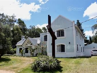 https://web5.gallito.com.uy/venta-casa-4-dormitorios-montoya-la-barra-inmuebles-25085109