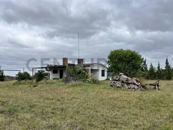 https://www.gallito.com.uy/charca-4-has-salinas-norte-casa-con-cochera-y-parrillero-inmuebles-26386486