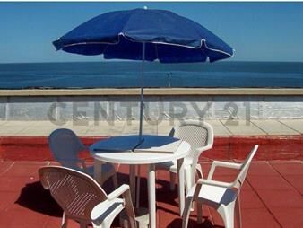 https://web5.gallito.com.uy/apartamento-ciudad-vieja-vista-al-mar-1-dor-acepta-banc-inmuebles-26386618