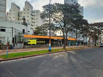 https://web5.gallito.com.uy/excelente-local-comercial-proximo-hospital-militar-y-estad-inmuebles-26503281