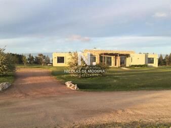 https://web5.gallito.com.uy/en-venta-y-alquiler-casa-en-camino-eguzquiza-la-barra-de-inmuebles-26522785