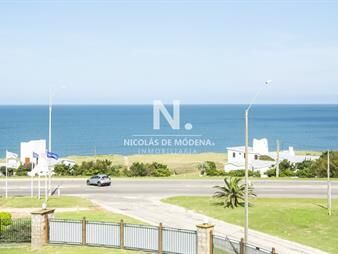https://web5.gallito.com.uy/lindo-departamento-de-2-pisos-con-agradable-entorno-de-paz-inmuebles-25034875