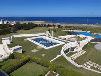 https://web5.gallito.com.uy/hermoso-departamento-con-increible-vista-y-servicios-inmuebles-25034765