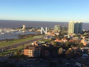 https://web5.gallito.com.uy/espectacular-vista-en-el-mejor-punto-de-montevideo-inmuebles-25035086