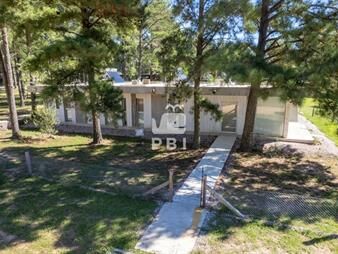 https://web5.gallito.com.uy/casa-de-5-dormitorios-en-chacras-del-pinar-punta-ballena-inmuebles-25367148