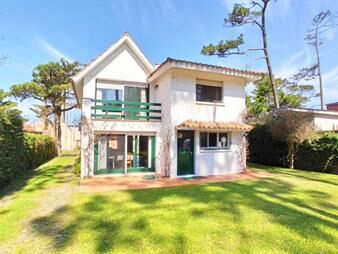 https://www.gallito.com.uy/casa-en-venta-de-4-dormitorios-en-san-rafael-punta-del-est-inmuebles-24049738