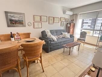 https://web5.gallito.com.uy/apartamento-en-peninsula-a-pasos-de-la-playa-mansa-y-brava-inmuebles-23020132