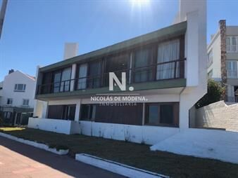 https://web5.gallito.com.uy/casa-en-venta-frente-al-mar-inmuebles-25034020