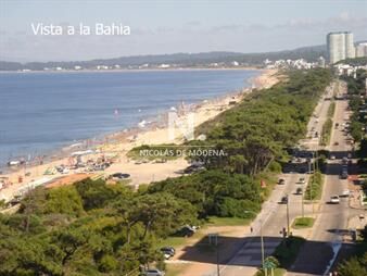 https://web5.gallito.com.uy/hermoso-departamento-en-venta-frente-a-playa-mansa-vista-p-inmuebles-25034458