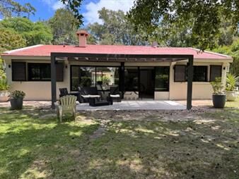 https://www.gallito.com.uy/casa-reciclada-de-4-dormitorios-con-piscina-en-san-rafael-inmuebles-25644146