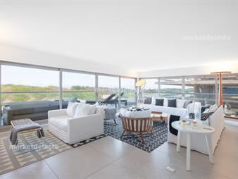 https://www.gallito.com.uy/silente-esquinero-al-frente-inmuebles-25679554