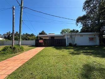 https://www.gallito.com.uy/venta-casa-con-renta-3-dormitorios-piscina-climatizada-inmuebles-26156750