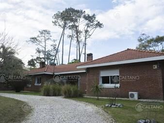 https://www.gallito.com.uy/alquiler-casa-en-san-rafael-3-dormitorios-inmuebles-23382134