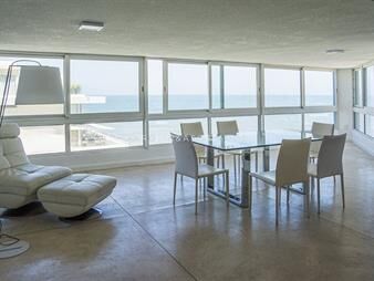 https://web5.gallito.com.uy/apartamento-en-venta-con-3-suites-en-garden-tower-punta-de-inmuebles-24668712