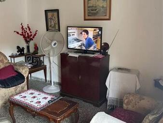 https://web5.gallito.com.uy/casa-en-la-comercial-inmuebles-23665363