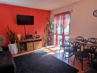 https://web5.gallito.com.uy/departamento-en-tres-cruces-excelentes-servicios-a-metro-inmuebles-24284069
