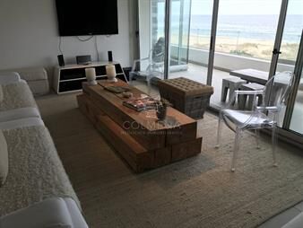 https://web5.gallito.com.uy/esturion-montoya-la-barra-frente-al-mar-inmuebles-22908290