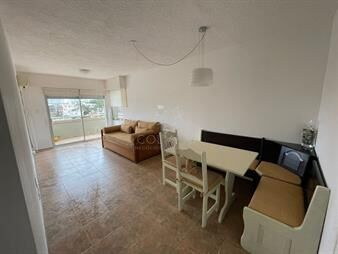 https://web5.gallito.com.uy/venta-traspaso-de-apartamento-1-dormitorio-en-aidy-grill-p-inmuebles-25074264