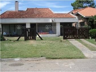 https://www.gallito.com.uy/alquiler-casa-4-dormitorios-playa-mansa-punta-del-este-inmuebles-26656122