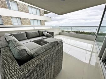 https://web5.gallito.com.uy/apartamento-en-venta-con-2-suites-en-edificio-lumiere-punt-inmuebles-23627445