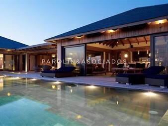 https://www.gallito.com.uy/casa-en-venta-de-5-dormitorios-en-punta-piedras-manantiale-inmuebles-25401265