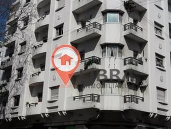 https://web5.gallito.com.uy/venta-apartamento-3-dormitorios-2-baño-centro-inmuebles-26683044