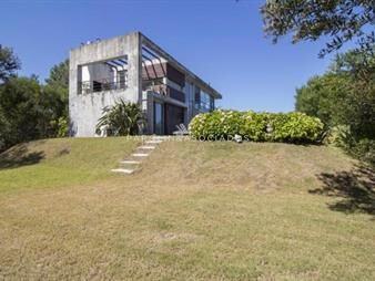 https://www.gallito.com.uy/casa-en-venta-de-3-dormitorios-en-jose-ignacio-inmuebles-19752205