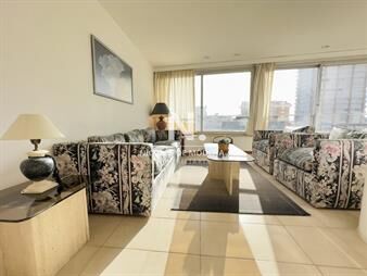 https://web5.gallito.com.uy/departamento-de-2-dormitorios-en-venta-en-peninsula-punt-inmuebles-25043199