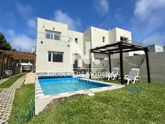 https://web5.gallito.com.uy/en-alquiler-chalet-de-3-dormitorios-con-dep-de-servio-pis-inmuebles-26696662