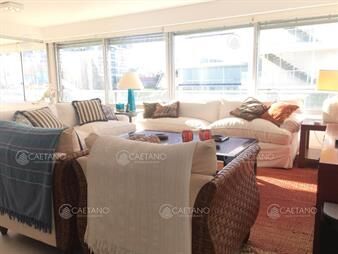 https://web5.gallito.com.uy/departamento-de-3-dormitorios-en-tiburon-1-punta-del-este-inmuebles-19284314