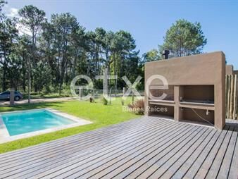 https://web5.gallito.com.uy/casa-en-venta-a-estrenar-parque-brunett-playa-mansa-inmuebles-23060088
