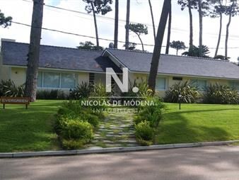 https://web5.gallito.com.uy/hermosa-casa-en-venta-en-la-zona-de-la-mansa-inmuebles-24987331