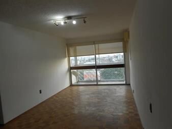 https://web5.gallito.com.uy/apartamento-al-frente-en-la-blanqueada-con-3-dormitorios-y-inmuebles-26563043