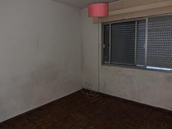 https://www.gallito.com.uy/apartamento-interior-en-1er-piso-por-escaleras-con-2-dormi-inmuebles-26563053