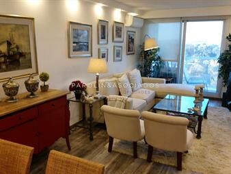 https://web5.gallito.com.uy/apartamento-de-2-dormitorios-en-venta-en-summer-tower-punt-inmuebles-25102365