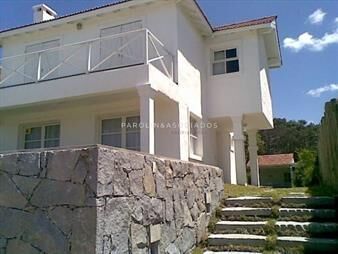 https://web5.gallito.com.uy/casa-en-venta-de-4-dormitorios-en-montoya-punta-del-este-inmuebles-23895844