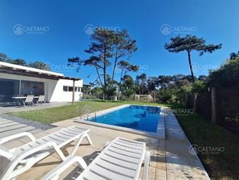 https://web5.gallito.com.uy/casa-a-estrenar-en-la-barra-con-piscina-para-la-venta-inmuebles-26748826